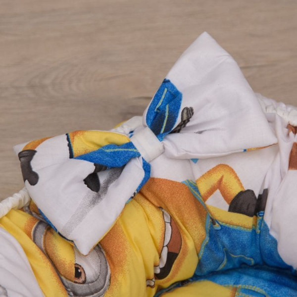 Cocoon Merry minions