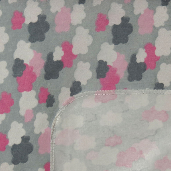Waterproof diaper 120 x 75 cm. Multicolored clouds
