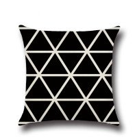 Наволочка декоративная Black triangle 45 х 45 см 