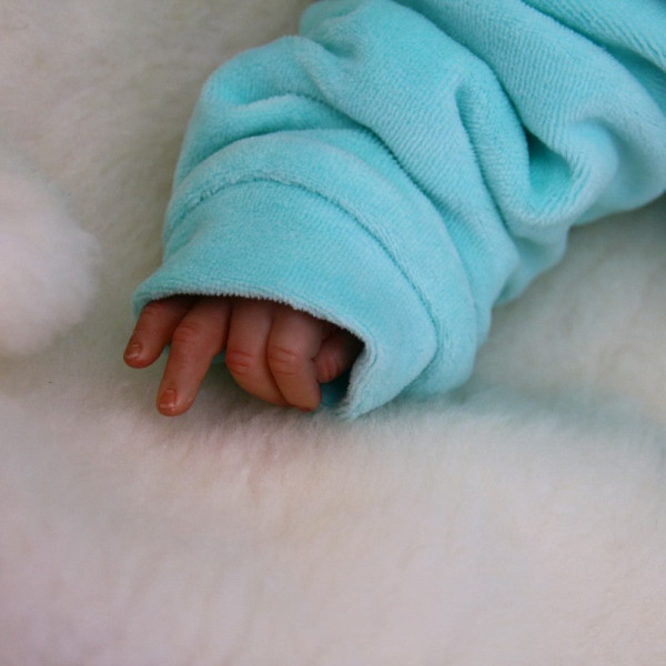 Winter Charm (white) + Brilliant Baby (mahra menthol)